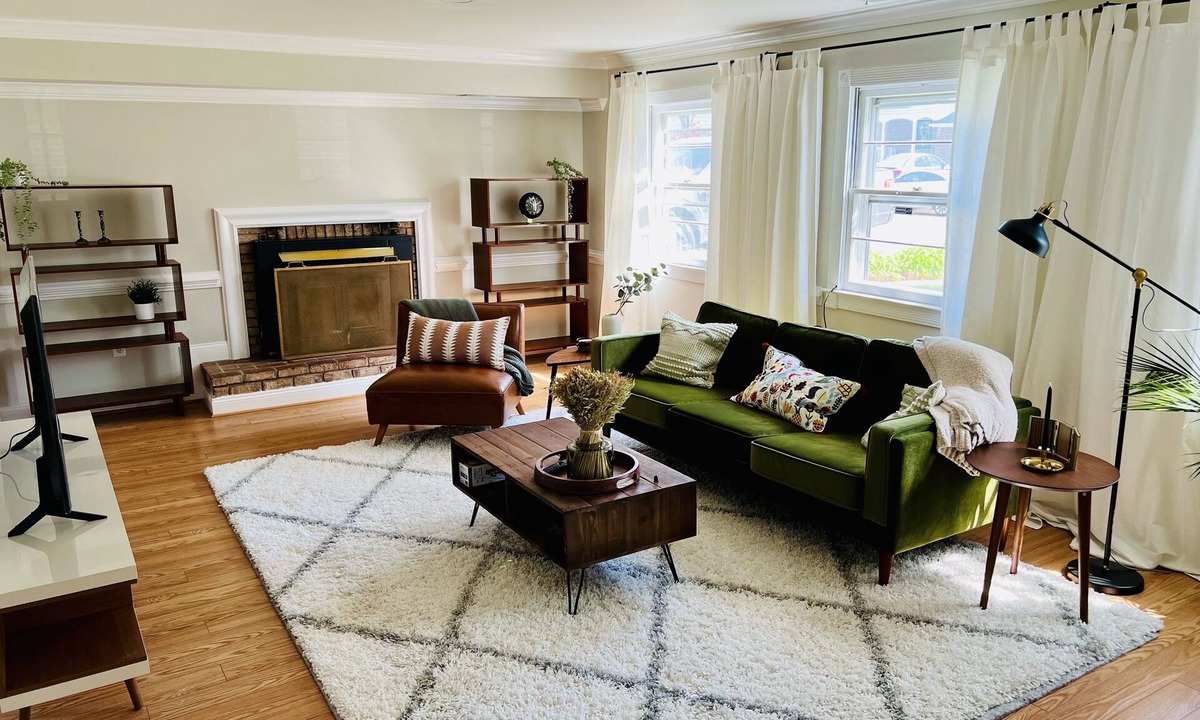 Penrose House | 🌟 Spacious Mid-Century Modern Home Steps from DC 🏛 Walk to Arlington Cemetery
