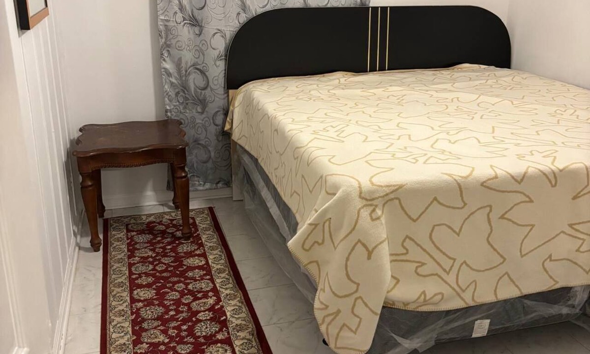 Friendly House | Spacious Walkout Basement Suite Near National Harbor & DC