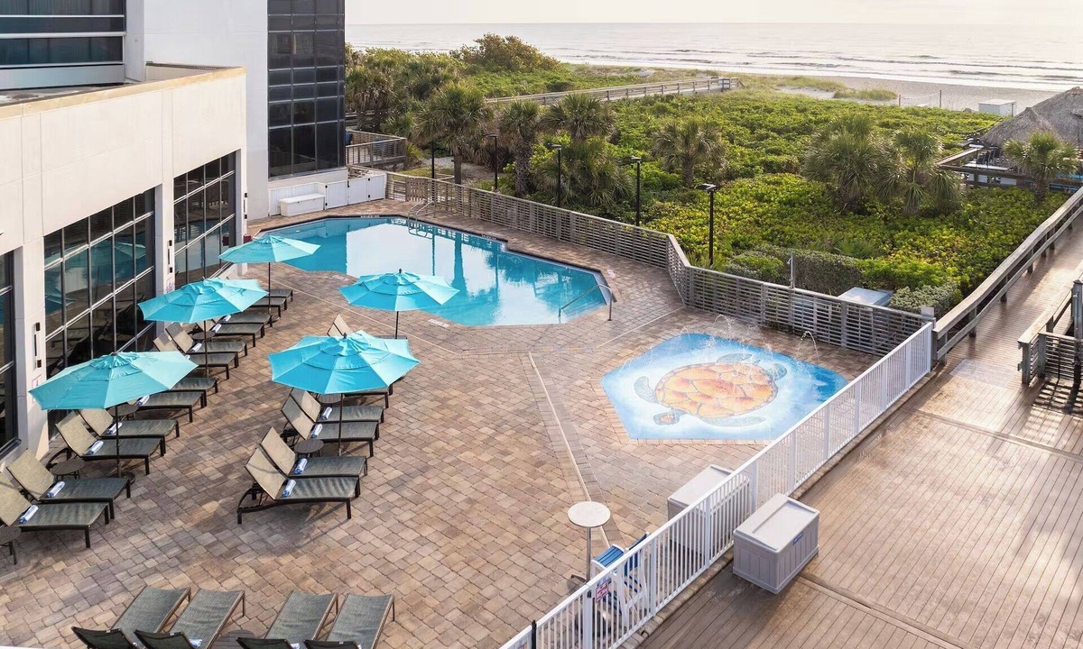 Cocoa Beach Hotel | Spectacular Atlantic Views | 2QN Room | Pool Deck, Splash Pad & Tiki Grill