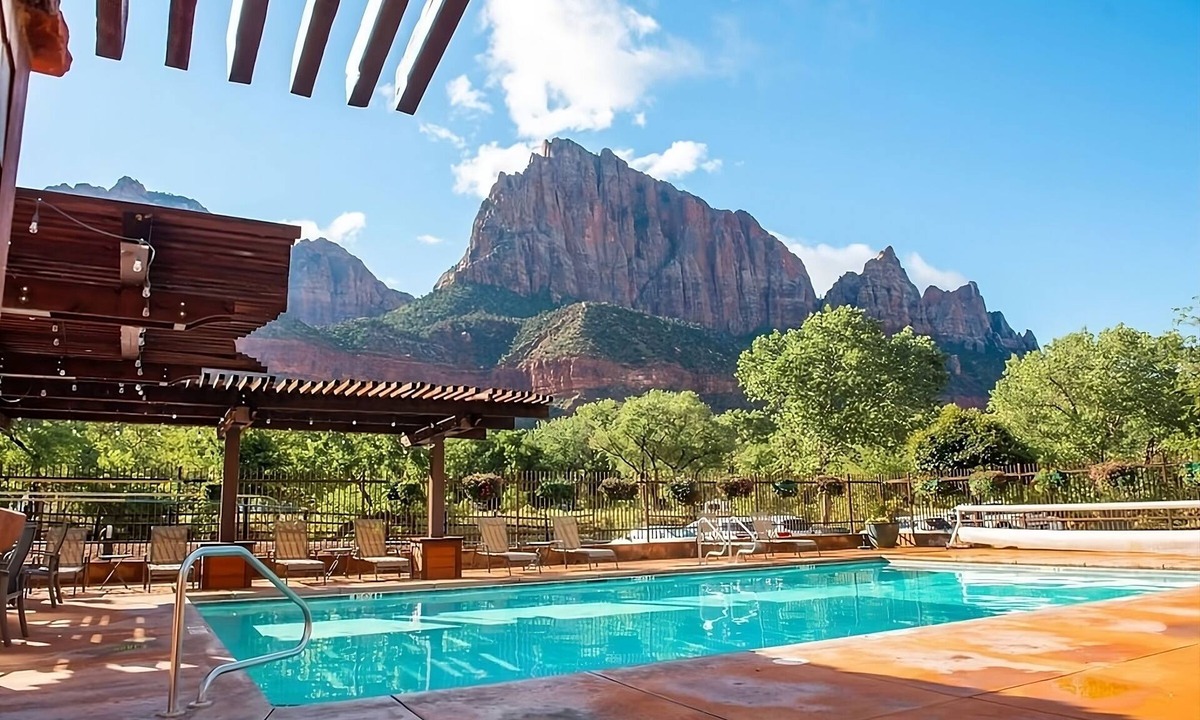 Zion National Park South Entrance Hotel | Springdale Outpost | 1 Unit | 1.4 Miles from Bit & Spur Saloon and Local Dining