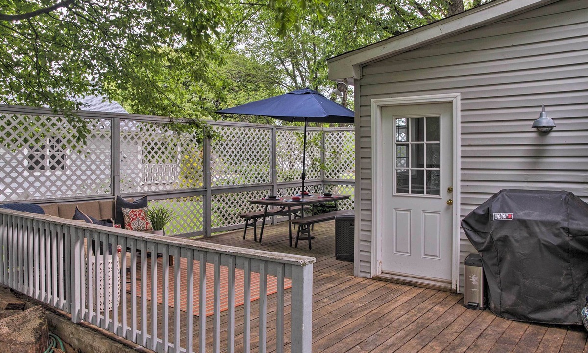 Neavitt House | St. Michaels Area Cottage - Walk to Water & Marina