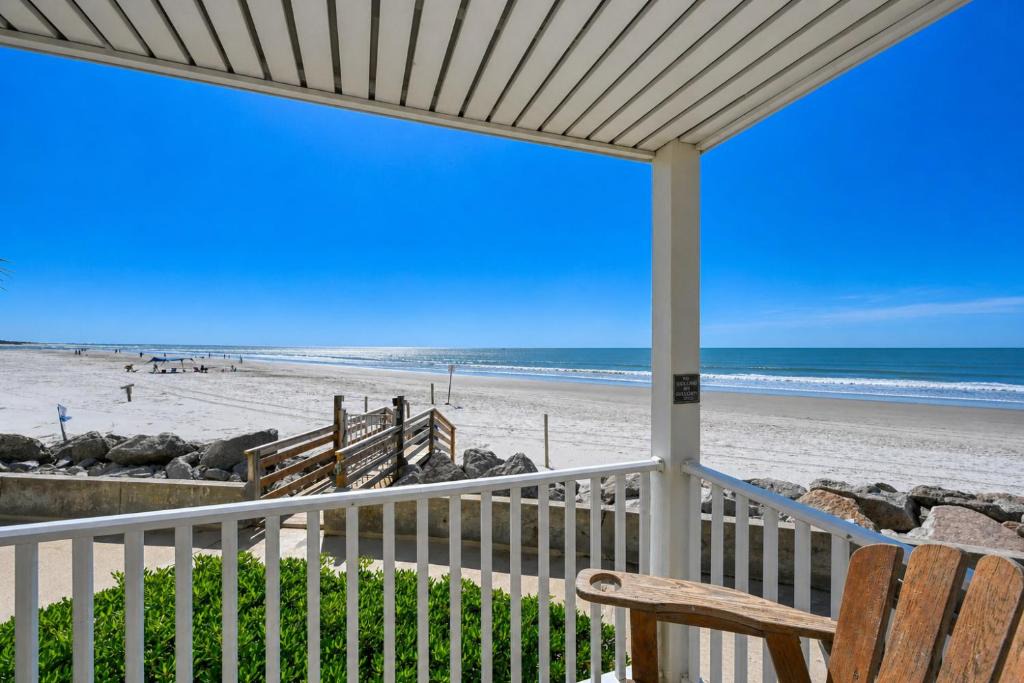 North Myrtle Beach Apartment | Stunning Location Views Oceanfront 2BR-1st Floor Cherry Grove Ocean View Villas B1