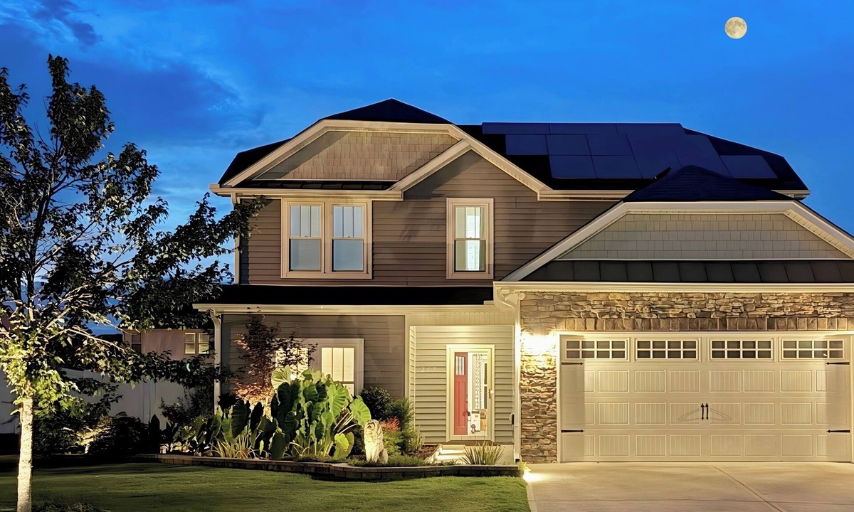 Wake County House | Stylish 4BR Ultra Quiet Home Raleigh - Work-Ready, All-Inclusive