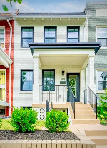 Near Northeast Apartment | Stylish NoMa Retreat, Better Than a Hotel