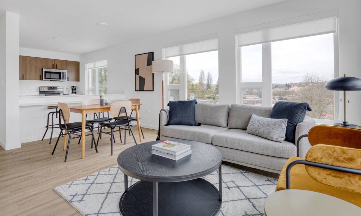 North Beacon Hill Apartment | Sunny Mt Baker 2BR w/ Gym, Rooftop & W/D, near light rail, by Blueground