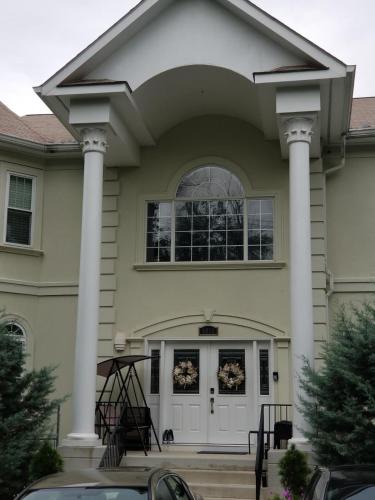 Derwood Apartment | Susu's-II-Luxurious 2 Bedroom 2 Bath Apartment