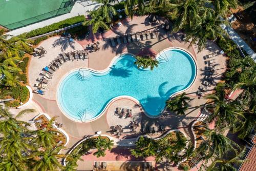 Pelican House | Tarpon Point Coach Home - Villa Tarpon - Roelens Vacations