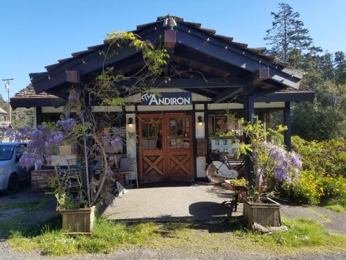 Little River Hotel | The Andiron Seaside Inn & Cabins
