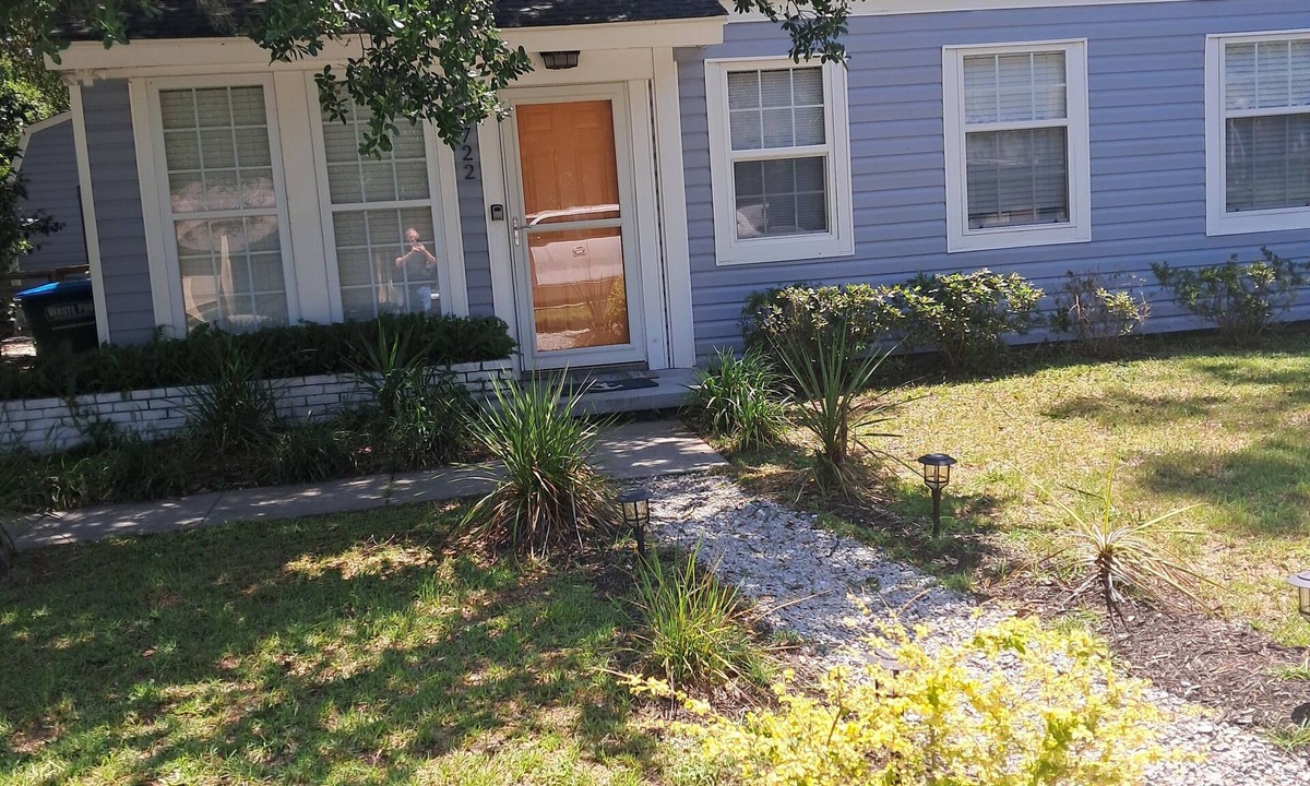 Port Royal Cottage | The Blue Green Heron 5 miles to Parris Island