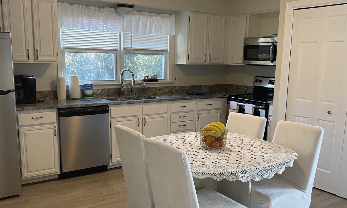 La Plata House | The choice is yours, choose The Overlook!