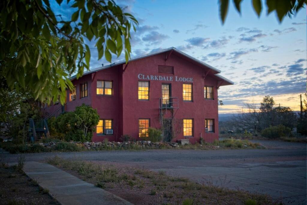 Clarkdale Apartment | The Clarkdale Lodge