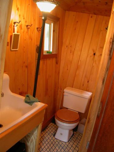 Lund Cabin | The Magical Dome