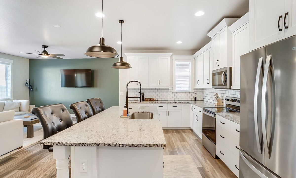 Canyon County House | The Meadows Nook- a comfy, cozy, modern home in the heart of Middleton Idaho