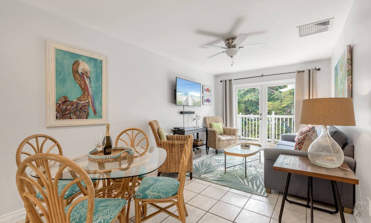 Truman Annex Condo | THE PELICAN PEARL ~ Charming 2 BR/1 Ba Condo in Truman Annex!