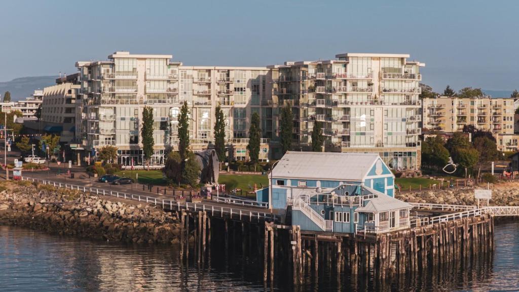 Booktown Hotel | The Sidney Pier Hotel