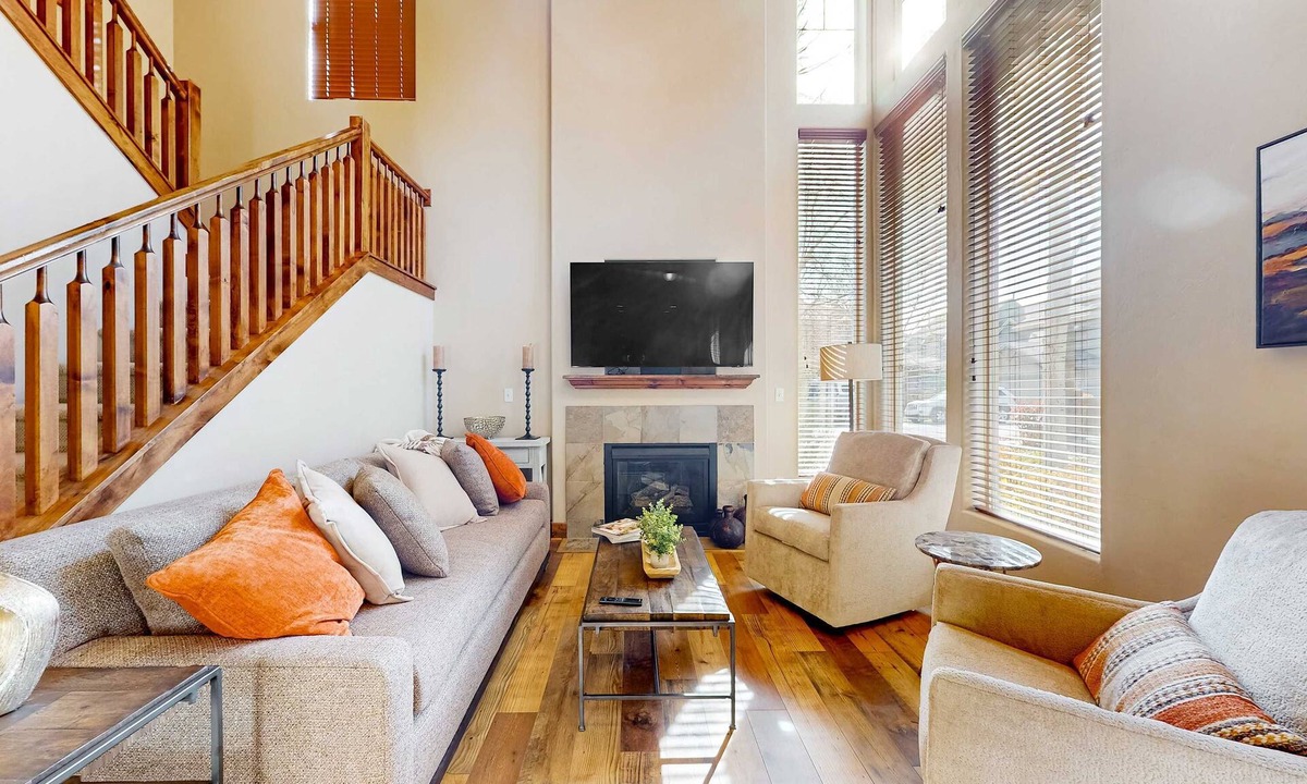 Kimball Junction Condo | Townhome with fireplace, patio, grill, updated kitchen, & W&D - great location
