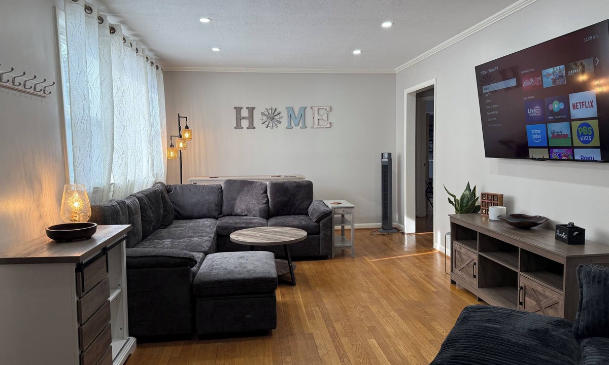 Fort Washington House | Tranquil 3-bedroom house minutes from DC/National harbor/Alexandria