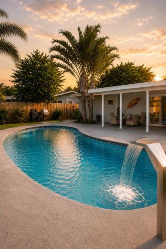 Largo House | Tropical Dream - Pool - Firepit - Gazebo