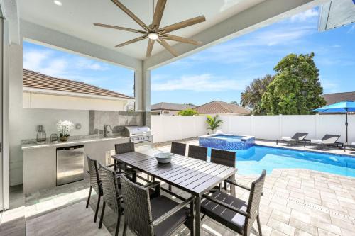 Naples Park House | Twin Tides 2 Side-by-Side Homes w/Pools + Spas
