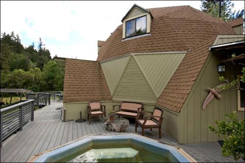 Philo House | Unique Dome with Hot Tub for a Family Getaway in Philo, California