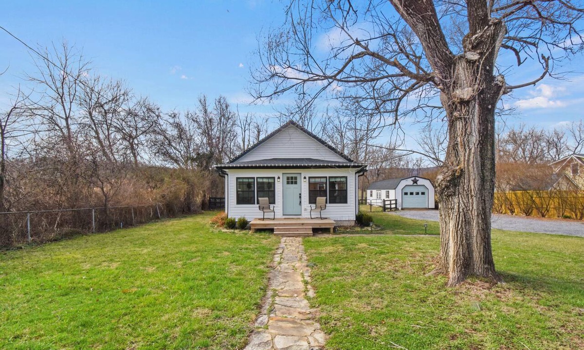 Upperville Cottage | Upperville Farm Cottage