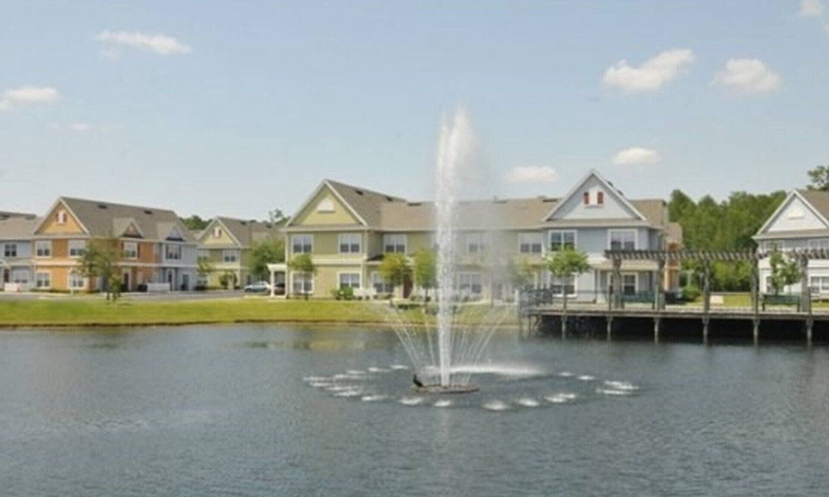 Venetian Bay Villages Villa | VB028 4BR 3 Bath Corner Unit Close To Clubhouse And Pool