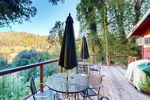 Guerneville House | Villa Eileen