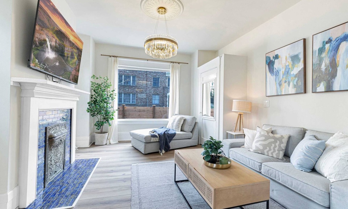 Broadway House | Vintage Meets Modern! Spacious Capitol Hill Single Family home with 97 walk score!
