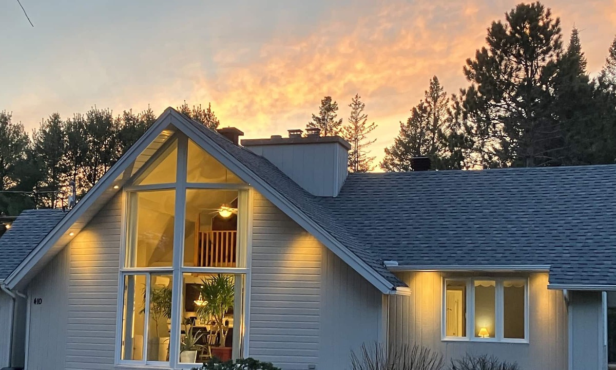 Saint-Alphonse-Rodriguez Ski Chalet | Vrbo Property