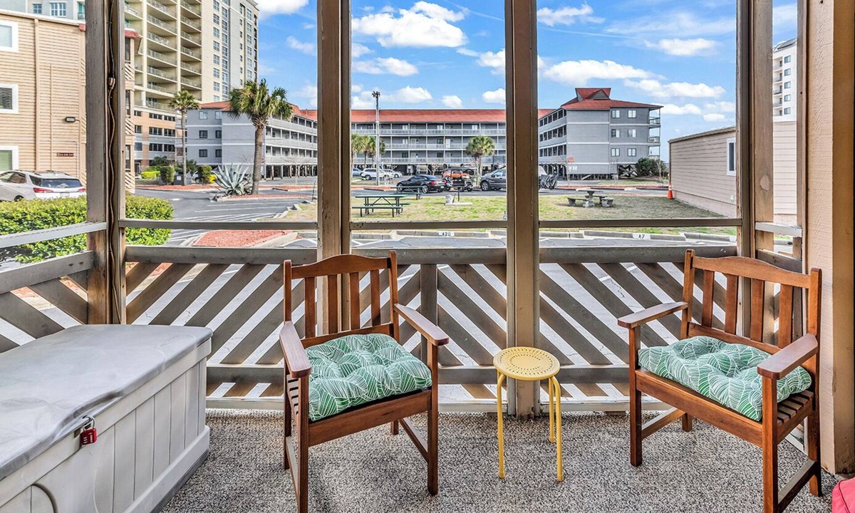 Ocean Drive Villa | Waipani Villas l 2BR l Screened Porch l Pool