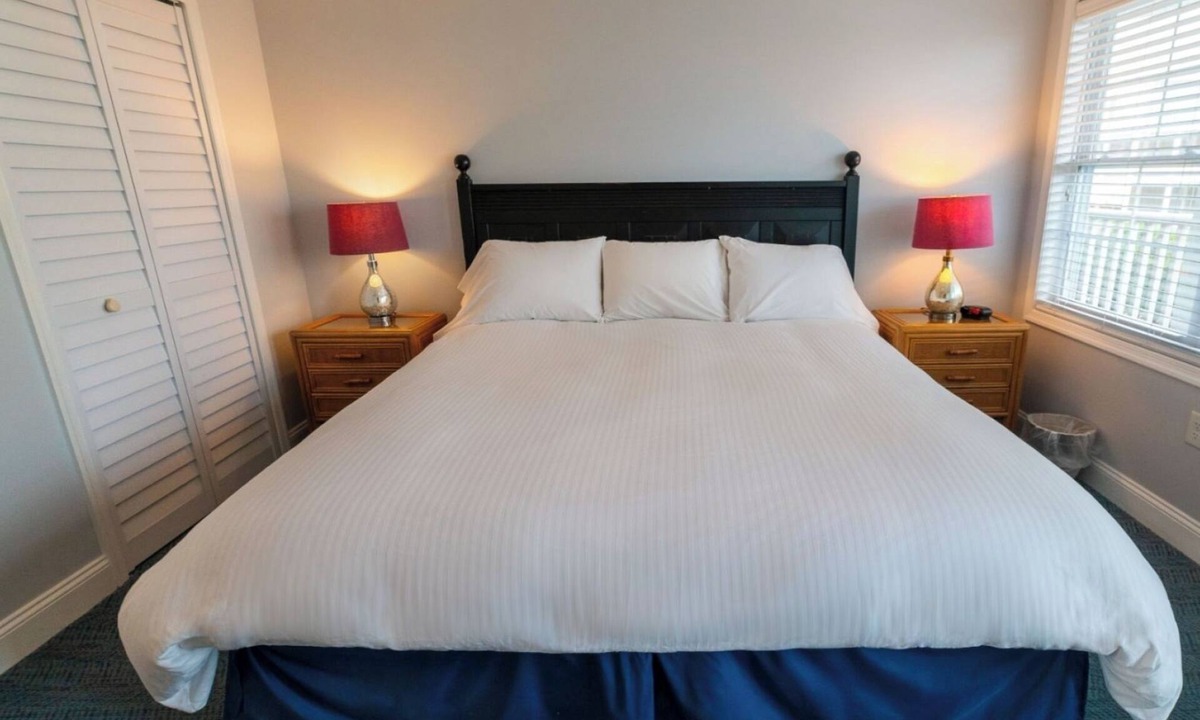 Cape May Hotel | Wake Up to Ocean Views | Beachfront Stay with Pool & 4 Suites w/Private Balcony