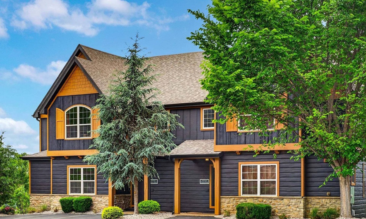 Indian Point House | WaterMill Cove Resort Luxury Lakefront Villa L-By Silver Dollar City-Theatre Room-POOL-Lazy River