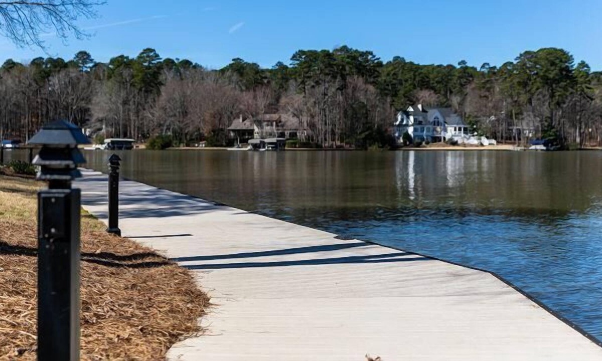 Greensboro Cottage | Waterview Retreat with fabulous lake views at Marina Cove