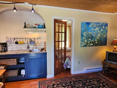 Agassiz Hotel | Woodside Inn