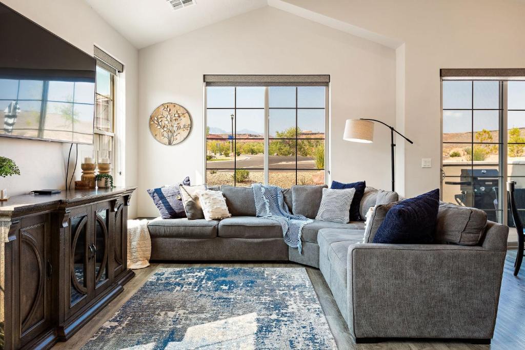 Sienna Hills House | Zion Sunrise townhouse