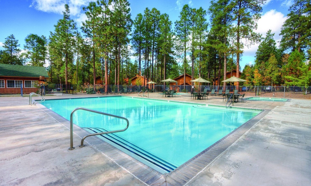 Pinetop Resort | Zip lining, mountain biking, water sports and much more!