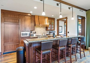 Arrowleaf Lodge at Deer Valley Resort - Three Bedroom Residence #203