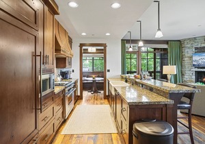 Arrowleaf Lodge at Deer Valley Resort - Three Bedroom Residence #203