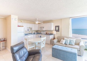 Beachfront Condo At Bargain Price! Resort Heated Pool! Tennis Courts! Million Dollar View!