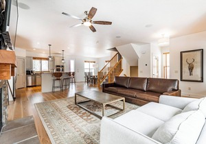Bear Hollow 5601 | Standalone Home | Near Outlets Hot Tub | Pool