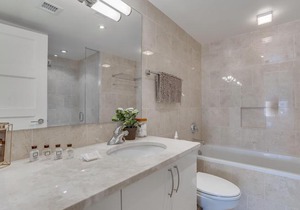 Heaven on Washington Furnished Apartments