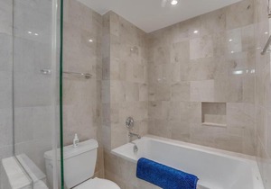 Heaven on Washington Furnished Apartments
