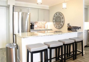 Luxury Living on the Oceanfront | Gorgeous Kitchen