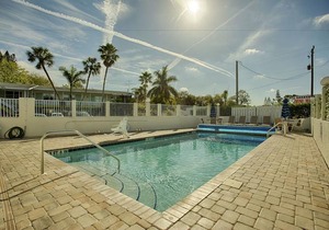 Regency Inn & Suites Sarasota