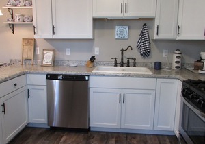 River Time cottage near Current river Van Buren MO family & pet friendly Wifi