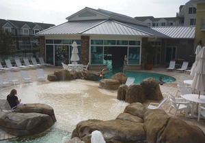 SeapointeVillage oceanview-Exceptional Ocean&Main pool views-free WIFI - 1BR+den