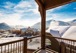 Ski and Golf at your door step-Fairway Springs - Hot Tub!