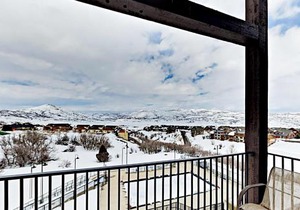 Stillwater Lodge Escape 3020
