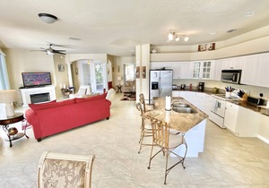 TOP FLORIDA's Villa Lake El Dorado