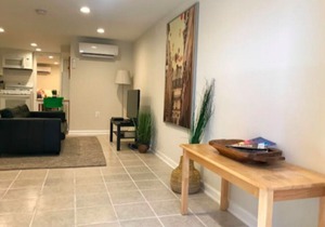 Unbeatable location, Steps to Union Station and Minutes to Downtown